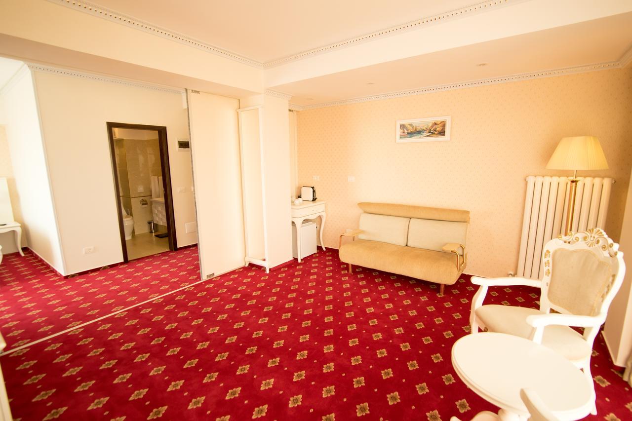 Msr Port Hotel Mangalia Eksteriør billede